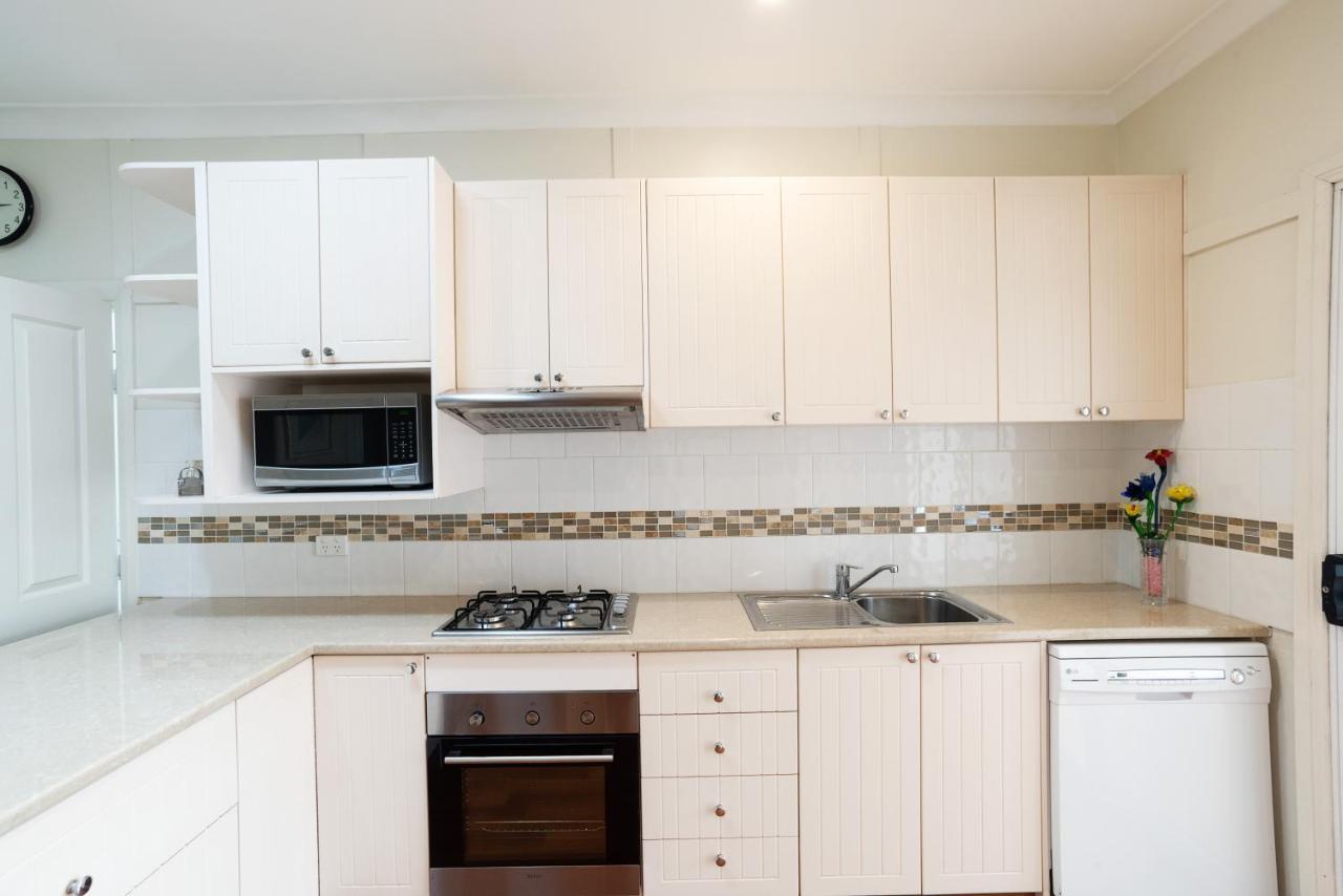 Canberra Ave Villas Queanbeyan Exterior photo